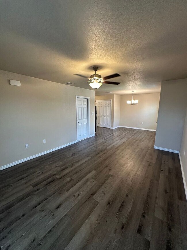 2403 B Duntov Dr in Temple, TX - Building Photo - Building Photo