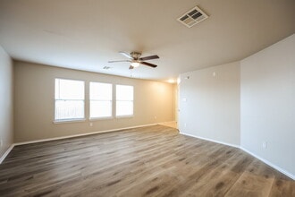 3654 Archer Blvd in New Braunfels, TX - Building Photo - Building Photo