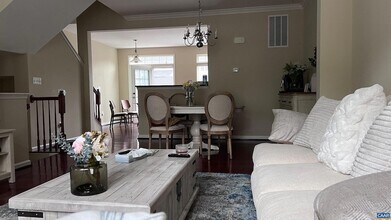 904 Bing Ln in Charlottesville, VA - Foto de edificio - Building Photo