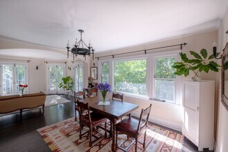6338 Longview Ave in Los Angeles, CA - Building Photo - Building Photo