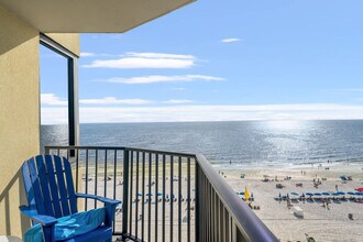 9850 S Thomas Dr in Panama City Beach, FL - Building Photo - Building Photo