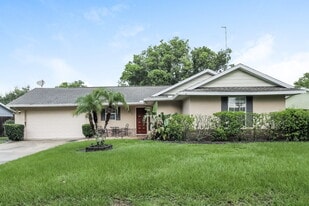 4863 Reginald Rd in Orlando, FL - Building Photo