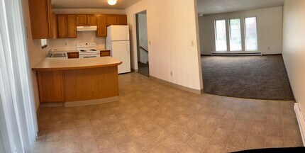 210 S Rees Ct in Spokane Valley, WA - Building Photo - Building Photo