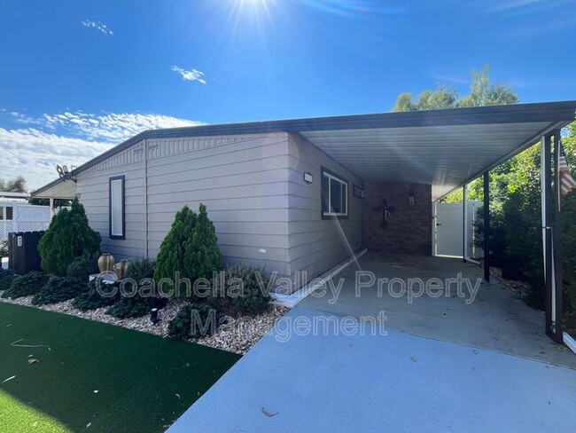 421 S Paseo Laredo in Cathedral City, CA - Building Photo - Building Photo