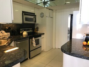 2200 S Ocean Ln, Unit PH3 in Fort Lauderdale, FL - Foto de edificio - Building Photo