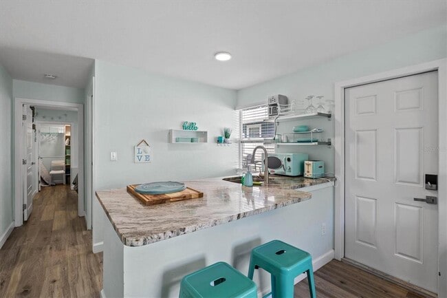 2084 Grove St in Sarasota, FL - Building Photo - Building Photo