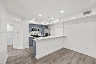 470 S Park Rd in Hollywood, FL - Building Photo - Building Photo