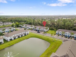 15245 Wildflower Cir in Naples, FL - Foto de edificio - Building Photo