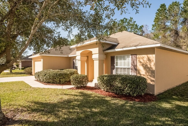 11040 Apple Blossom Trail W in Jacksonville, FL - Building Photo - Building Photo