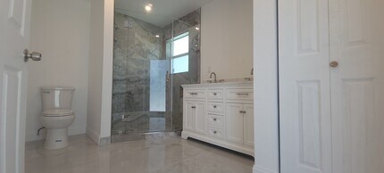 1400 SE 8th Ave in Deerfield Beach, FL - Building Photo - Building Photo