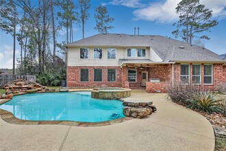 630 Carriage View Ln in Huffman, TX - Building Photo - Building Photo