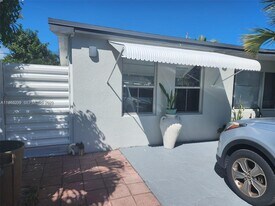 1561 NE 29th St in Pompano Beach, FL - Building Photo