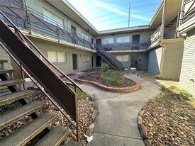 1849 Richmond Ave. in Houston, TX - Building Photo