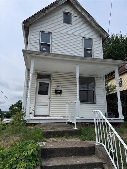 441 5th St, Unit 201 in Donora, PA - Building Photo