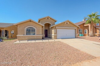 6933 Jericho Tree Dr in El Paso, TX - Building Photo - Building Photo