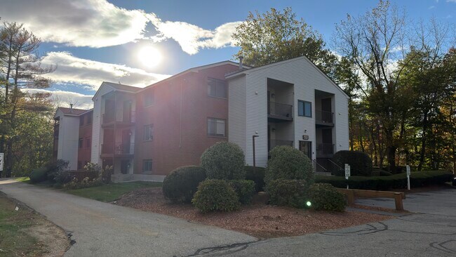 189 Littleton Rd, Unit 53 in Chelmsford, MA - Foto de edificio - Building Photo