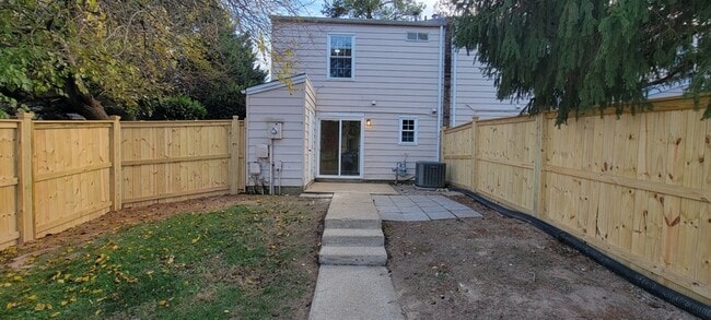 3616 Luckylee Crescent in Richmond, VA - Building Photo - Building Photo