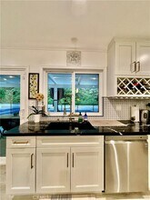 10468 Des Moines Ave in Los Angeles, CA - Building Photo - Building Photo
