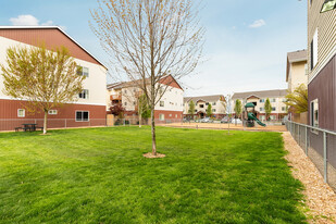 Cascade Ridge in Lebanon, OR - Building Photo - Building Photo