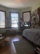 32 Calvin St-Unit -3 in Somerville, MA - Building Photo - Building Photo