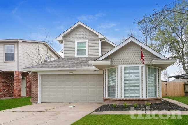 2013 Greenwood Dr in Rosenberg, TX - Building Photo - Building Photo