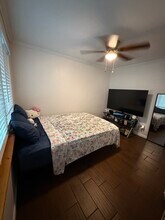 300 Elkwood Ave in Imperial Beach, CA - Foto de edificio - Building Photo