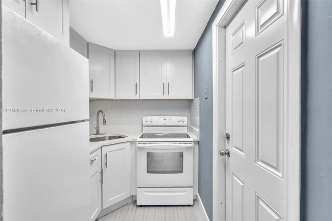 101 SE 6th Ave in Pompano Beach, FL - Building Photo - Building Photo