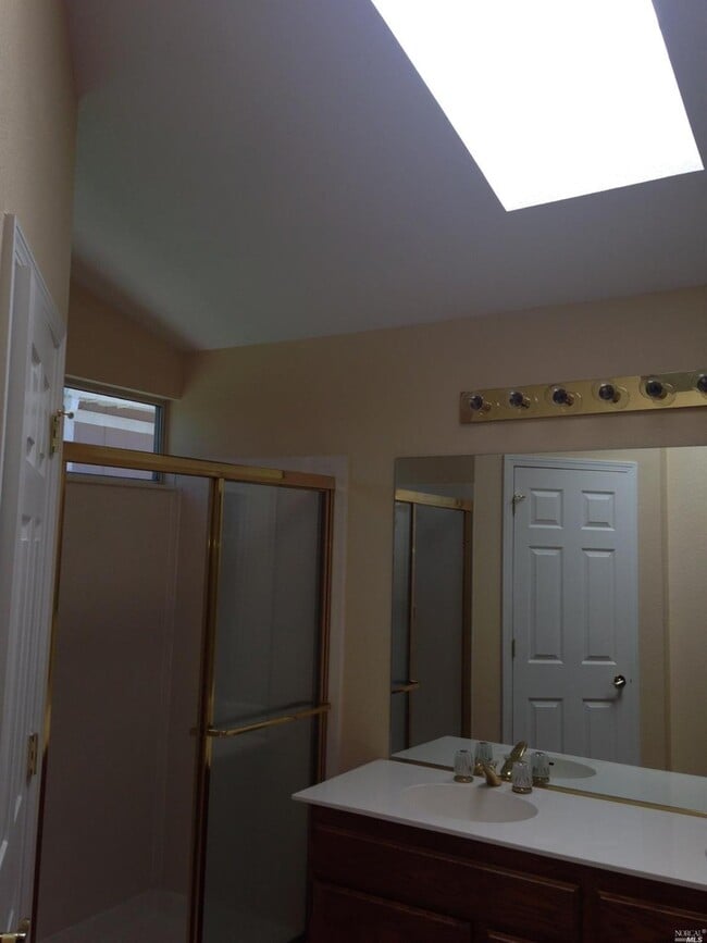 1103 Meadowlark Dr in Vacaville, CA - Building Photo - Building Photo