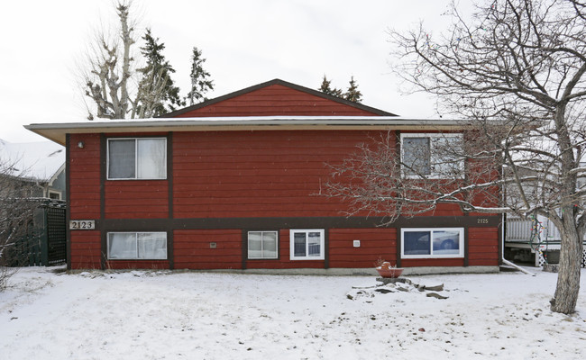 2123 3rd Ave NW in Calgary, AB - Building Photo - Primary Photo