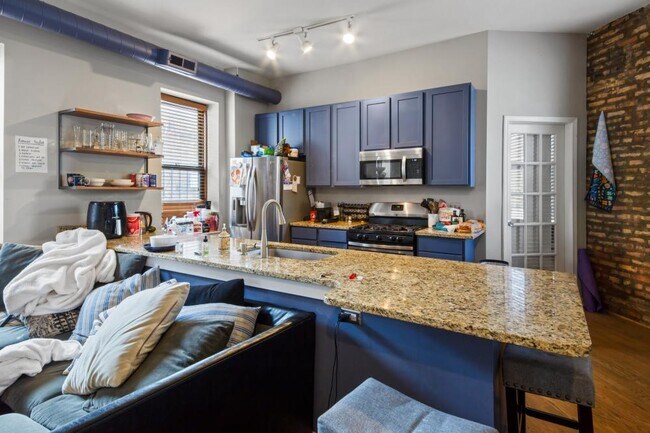 property at 1117 W Fry St