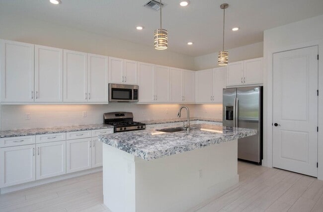 5576 Captiva Ln in Westlake, FL - Building Photo - Building Photo