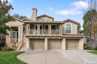 72 Golden Aster Ct in Brisbane, CA - Building Photo