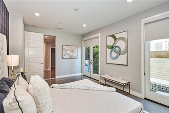 133 Bosque in Irvine, CA - Building Photo - Building Photo