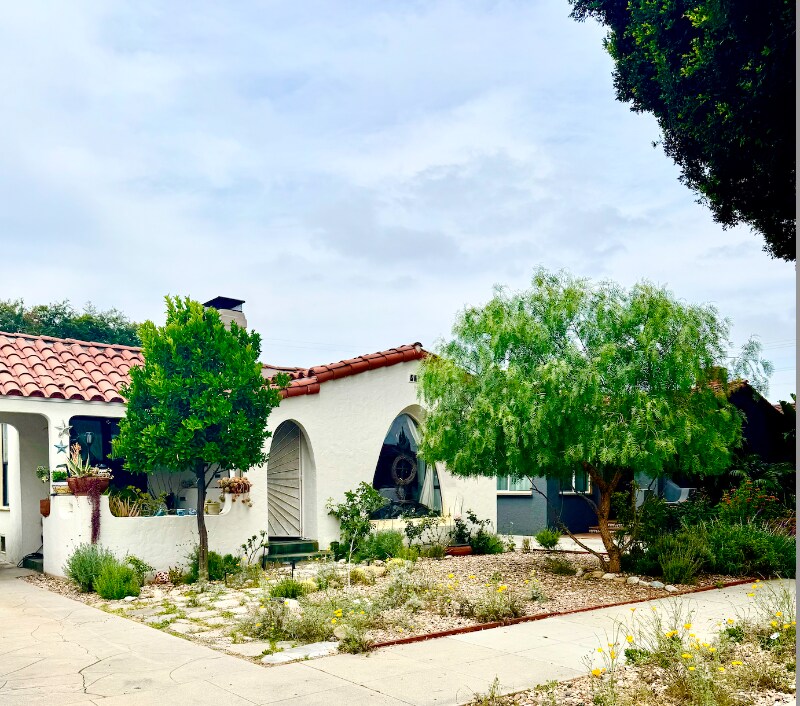 6 Gundry Ave in Long Beach, CA - Building Photo