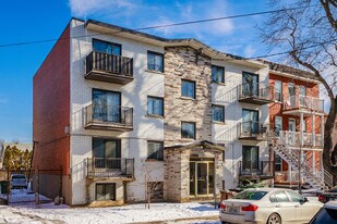 135 Richardson Av in Lachine, QC - Building Photo