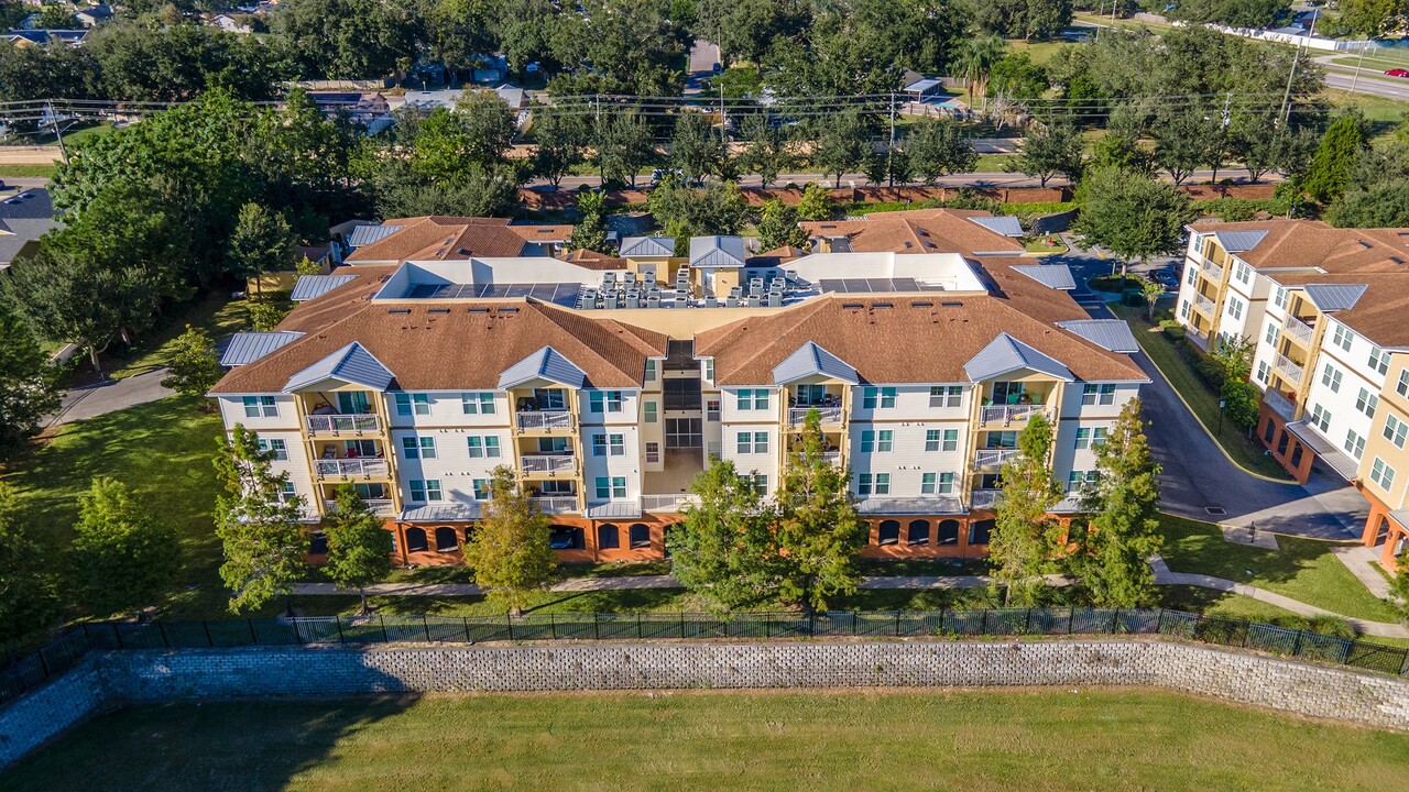 Lake Sherwood Apartments in Orlando, FL - Foto de edificio