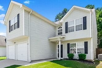 2407 Brookgate Way in Ellenwood, GA - Building Photo - Building Photo