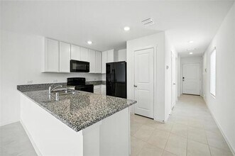 922 Grebe Dr in Princeton, TX - Foto de edificio - Building Photo