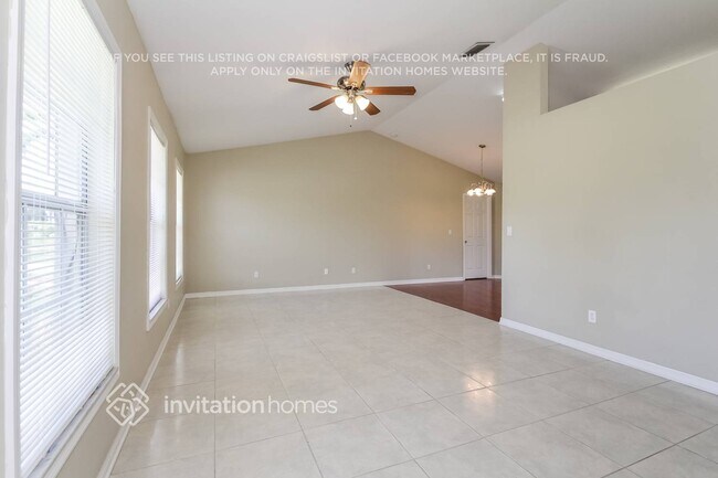 2135 SW 4th Ave in Cape Coral, FL - Building Photo - Building Photo