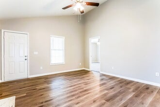 4009 Scofield Dr, Unit UnitA1507 in Raleigh, NC - Building Photo - Building Photo