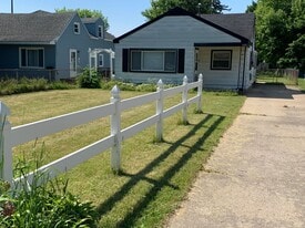 400 E Everettdale Ave in Lansing, MI - Building Photo