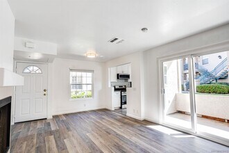 10626 Aderman Ave in San Diego, CA - Building Photo - Building Photo