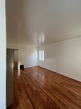256 17th St, Unit FRONT in Seal Beach, CA - Building Photo - Building Photo