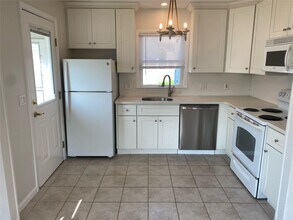 541 Fire Island Ave in Babylon, NY - Building Photo - Building Photo
