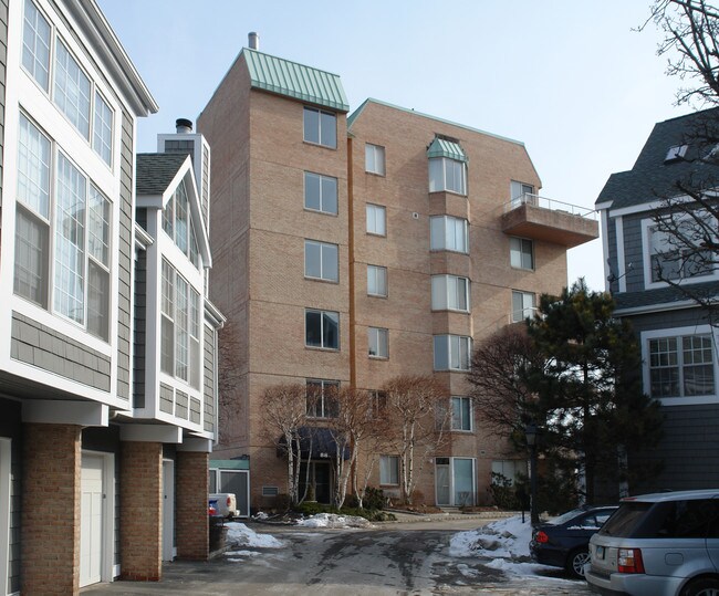 Stamford Landing Marina - South Tower in Stamford, CT - Foto de edificio - Building Photo