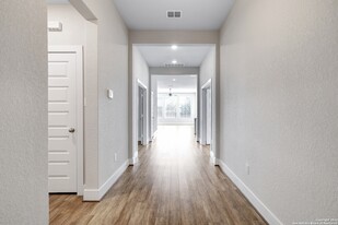 12526 Caliban, Unit 3109 in San Antonio, TX - Foto de edificio - Building Photo