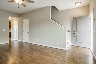 140 Edgington Dr in Cookeville, TN - Foto de edificio - Building Photo