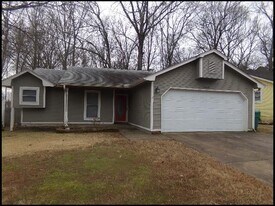 12415 Goldleaf Dr in Little Rock, AR - Building Photo