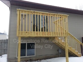 804 11th St NW in Valley City, ND - Building Photo - Building Photo