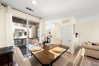 5428 Santa Sofia in San Diego, CA - Building Photo - Building Photo